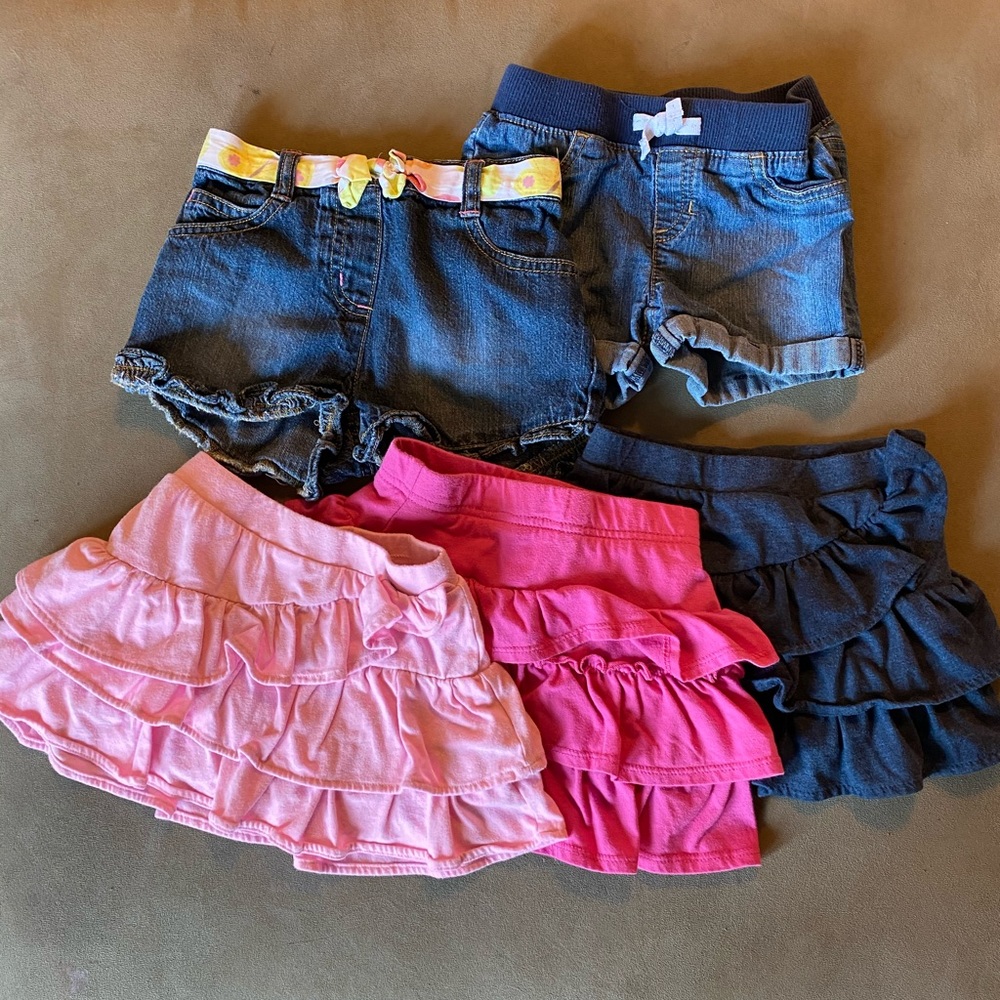 Girls 3T 10 piece lot shorts, tees and dress